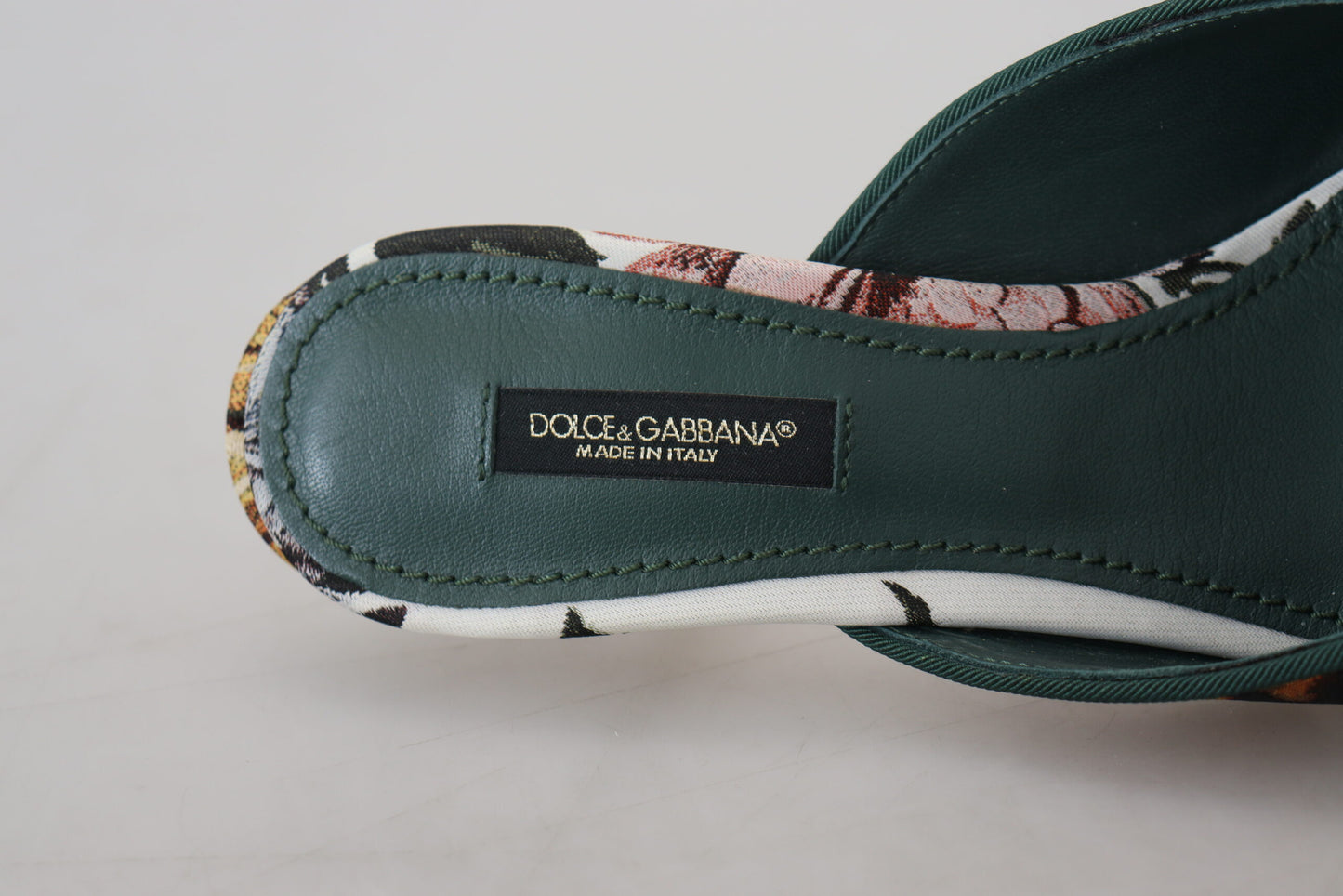 Dolce & Gabbana Mehrfarbige flache Luxussandalen