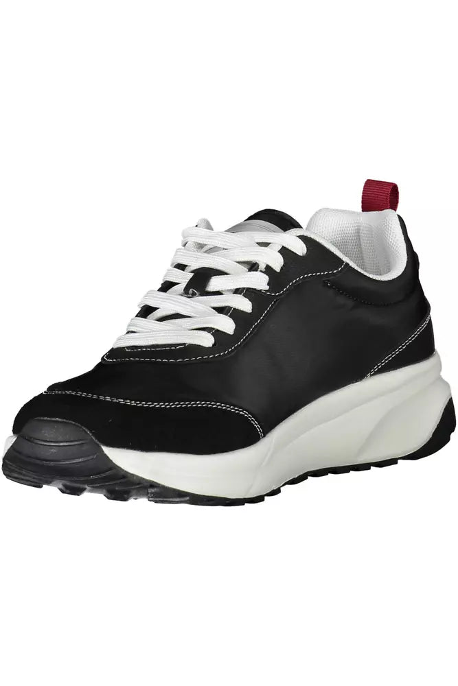 Carrera Schlichte schwarze Sneakers mit ikonischen Details