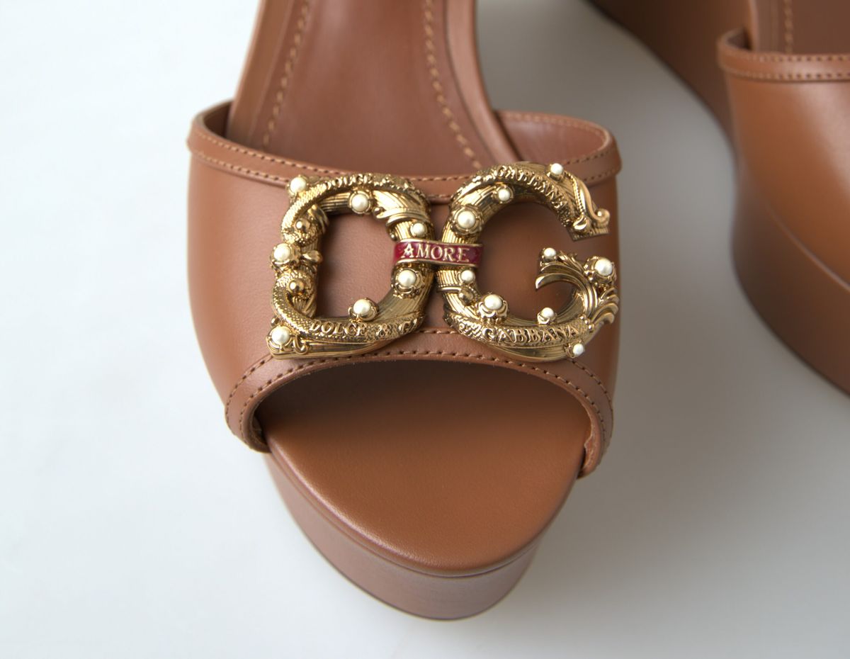 Dolce & Gabbana Schicke braune Leder-Knöchelriemen-Wedges