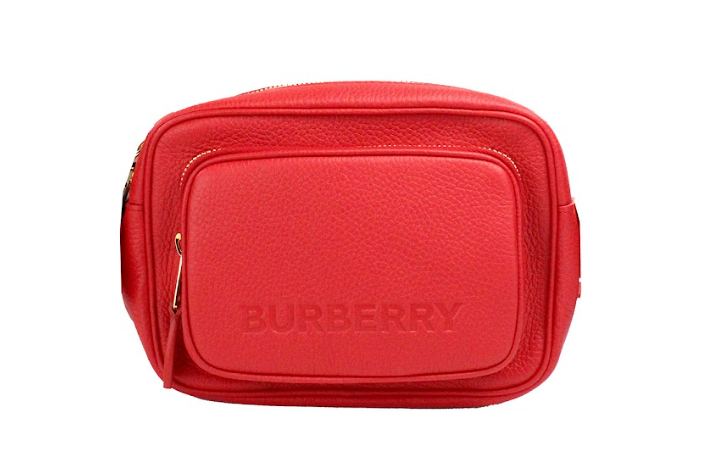 Burberry Kleine markengeschützte, leuchtend rote, genarbte Leder-Kamera-Crossbody-Tasche