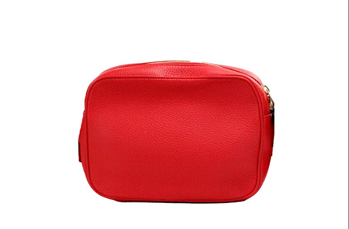 Burberry Kleine markengeschützte, leuchtend rote, genarbte Leder-Kamera-Crossbody-Tasche