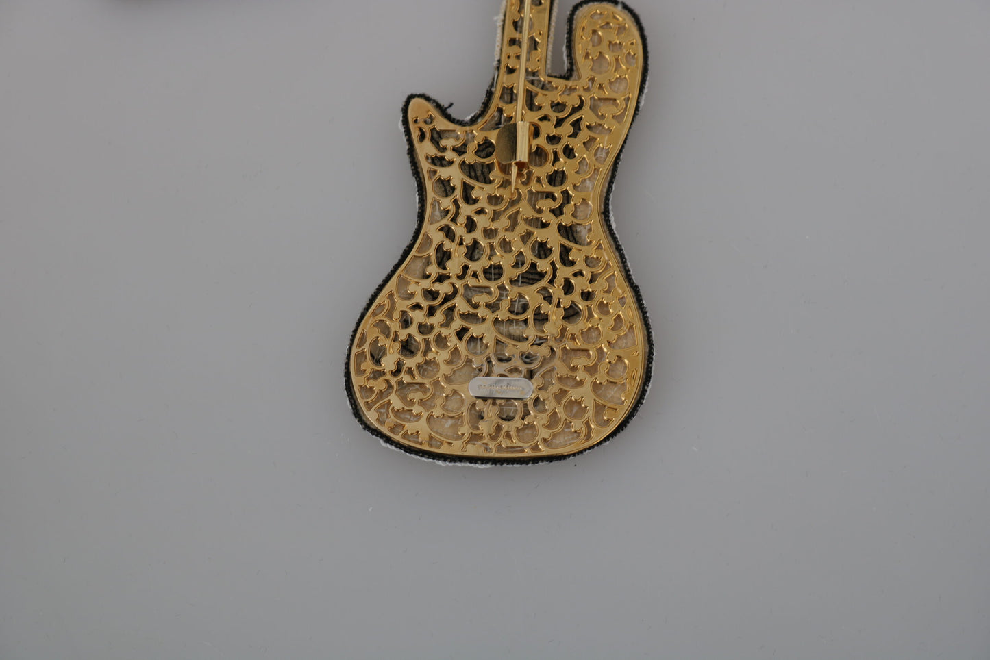 Dolce & Gabbana Gold Pailletten Gitarre Pin Brosche